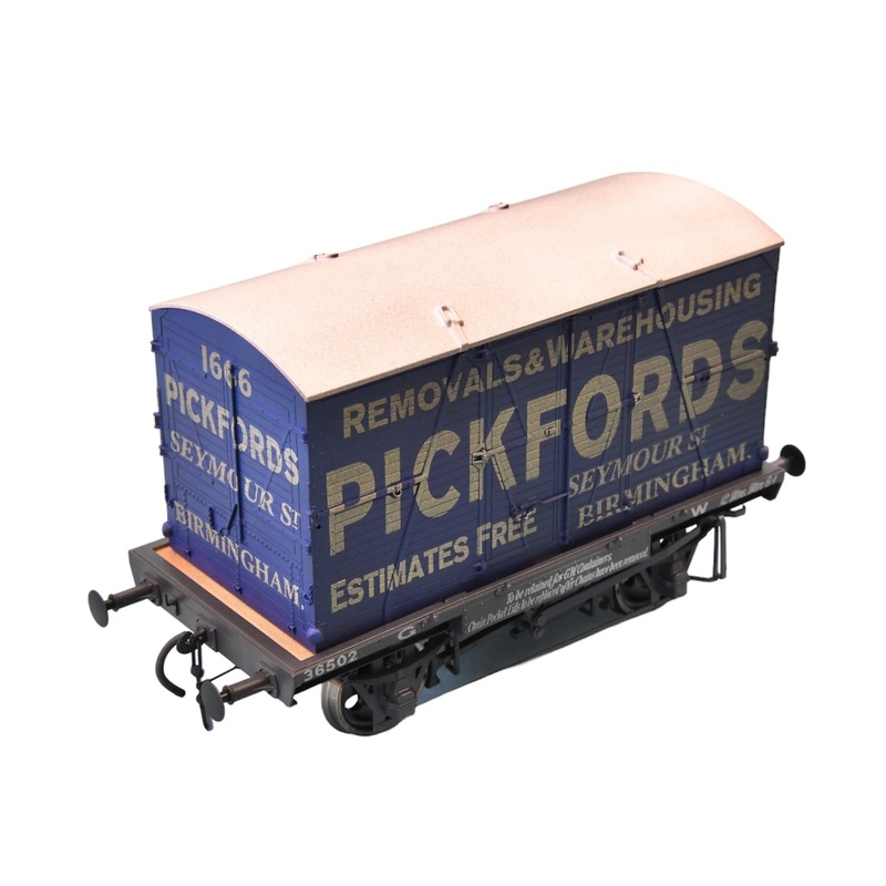 Conflat GWR  & Container Pickfords WeatheredNLA