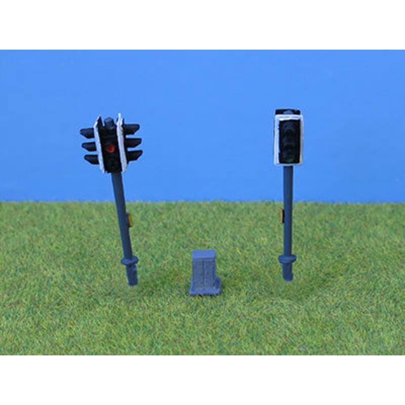 Pedestrian crossing lights & zebra