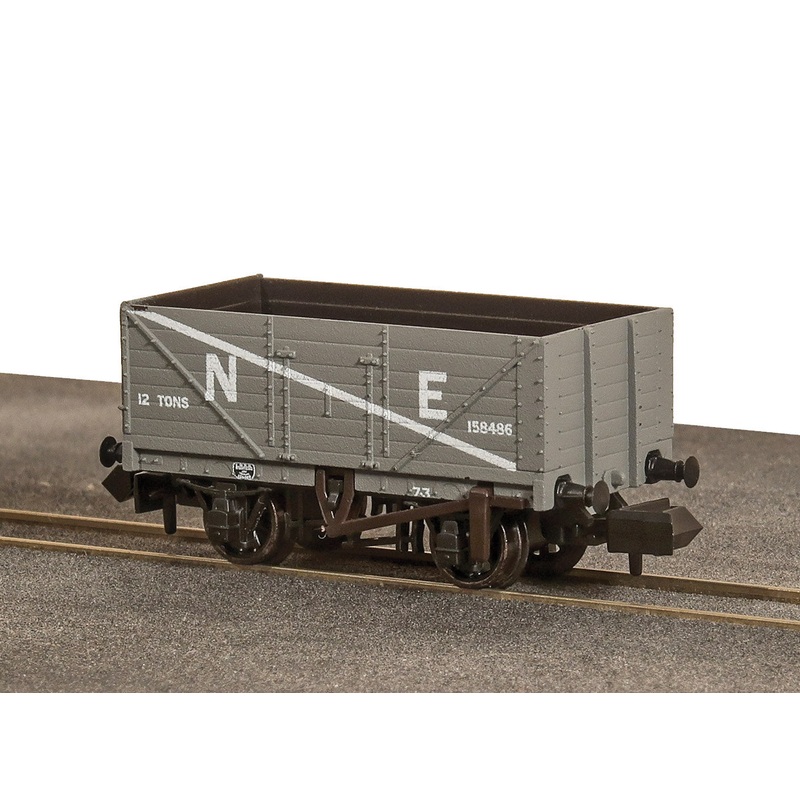 9ft 7 plank open wagon NE grey
