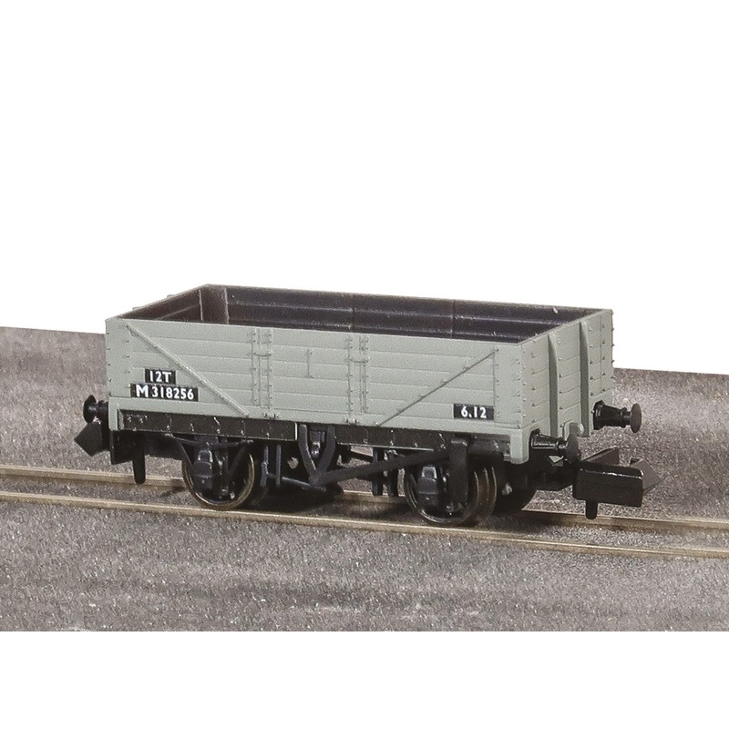 9ft 5 plank open wagon BR grey