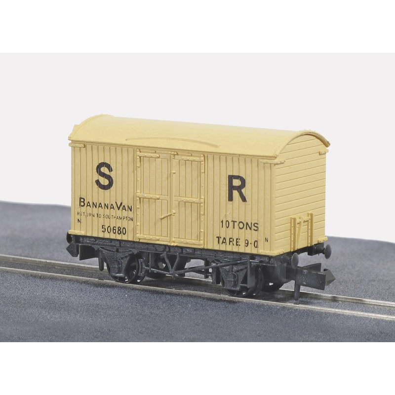 Box Van Banana SR cream