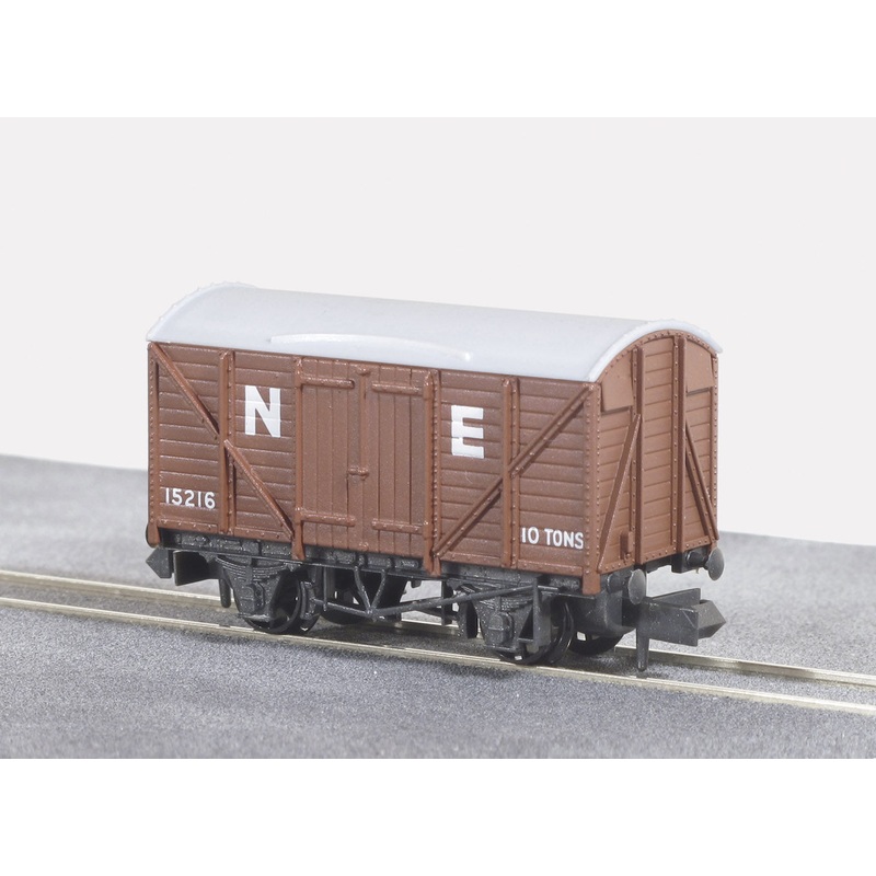 Box Van Standard type NE brown