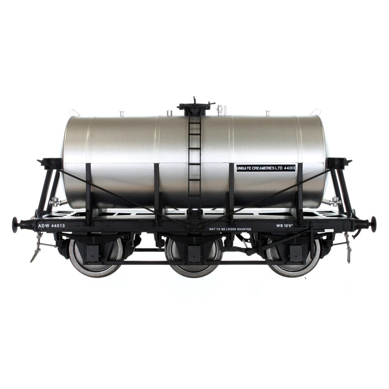 6 Wheel Milk Tanker Unigate Creameries 44013
