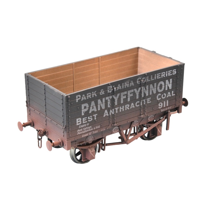 7 Plank 9 W/B Three Door Pantyffynon 911 WEATHERED