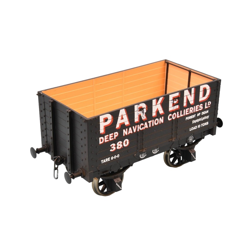 7 Plank 9 W/B Three Door Parkend 380