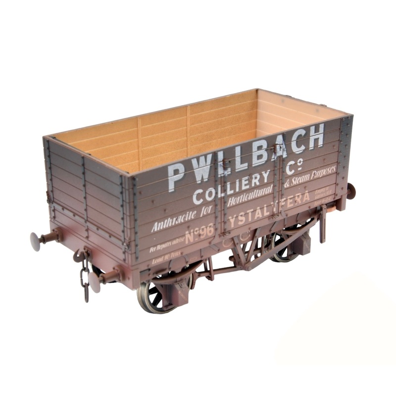 7 Plank 9 W/B Three Door Pwllbach 96 Weathered