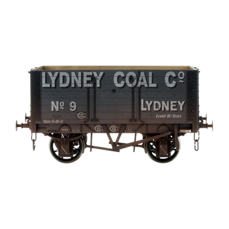 7 Plank 9 W/B Two Door Lidney Coal Co 9 Weathered
