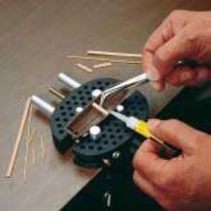 AMATI GRIPPER VICE