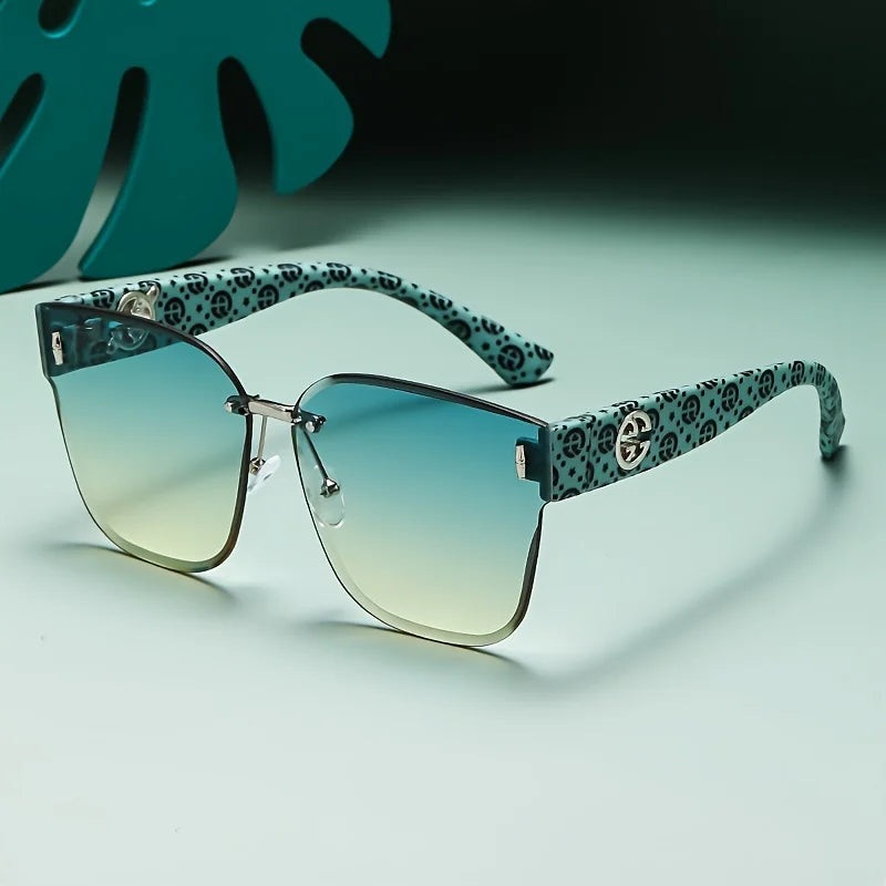 1pcs Fashionable new high-end women’s sunglasses gradient color large frame UV resistant sunglasses to modify face shape