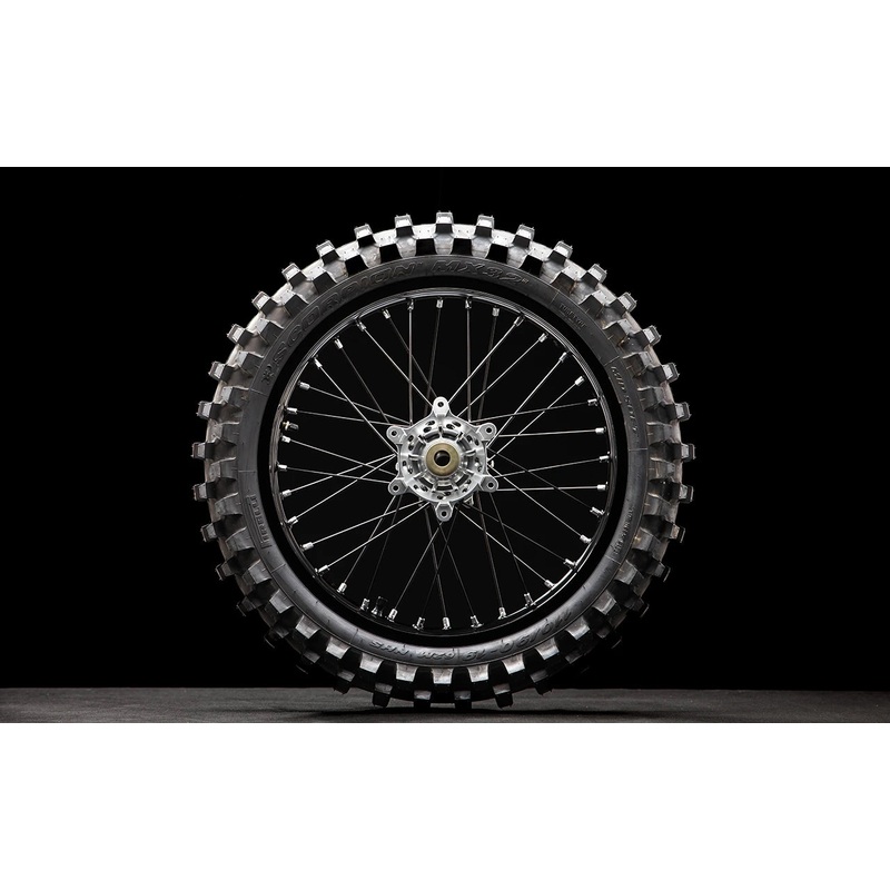 STARK VARG Complete Rear Wheel 18 (Spacers Not Included)