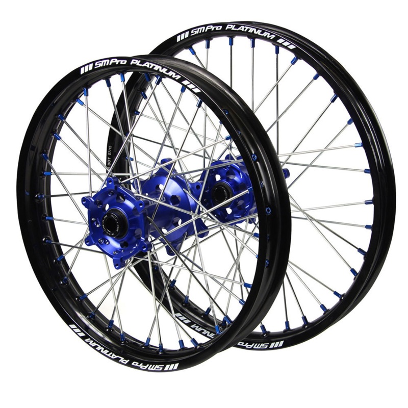 YAMAHA SM PRO WHEEL SET – YZF 21-18X2.15 BLACK/BLUE