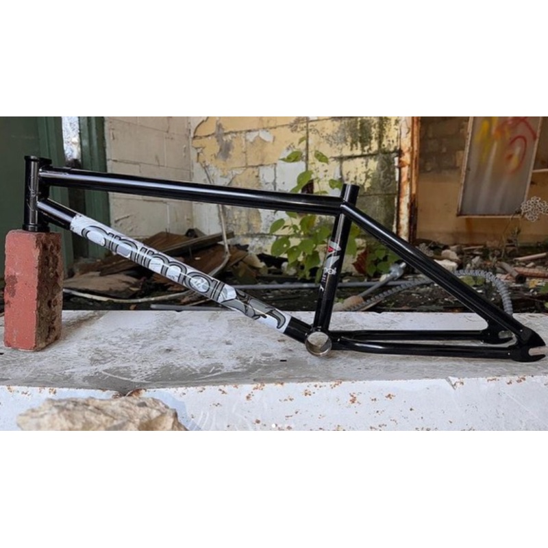 Animal Red Eye Frame|Black – 21″ Top Tube|Black – 21.25″ Top Tube|Clear Raw – 21″ Top Tube